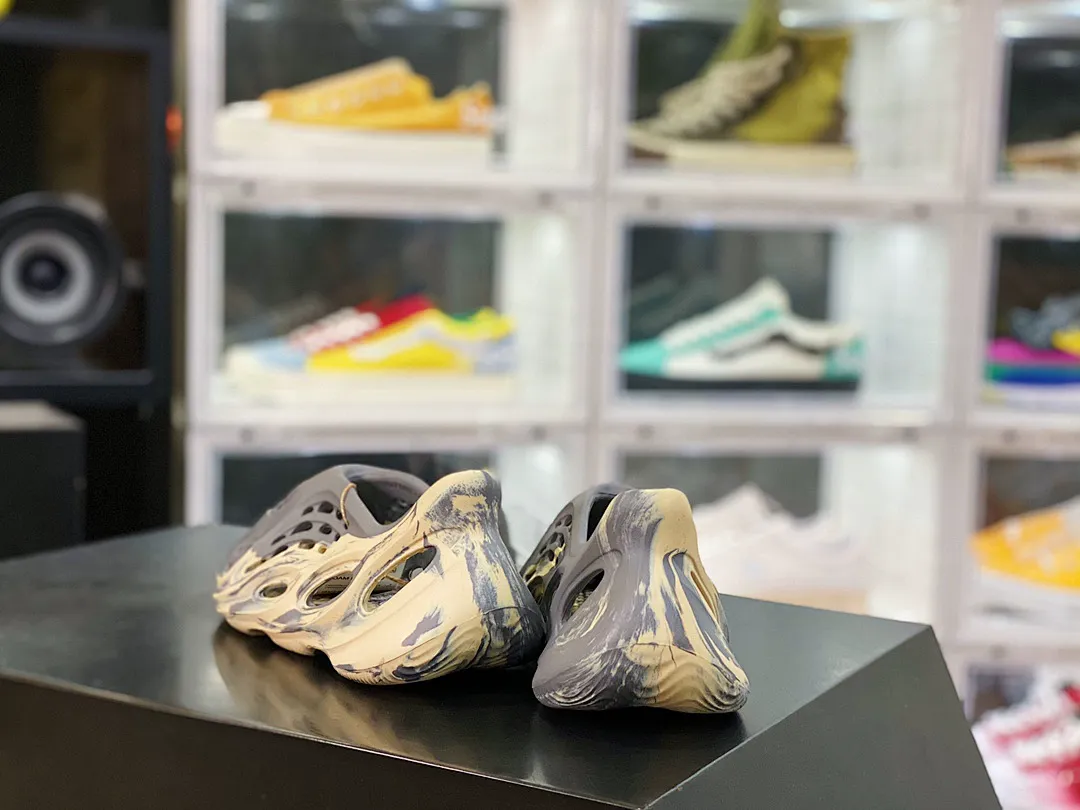 Yeezy 3461 תמונה 25