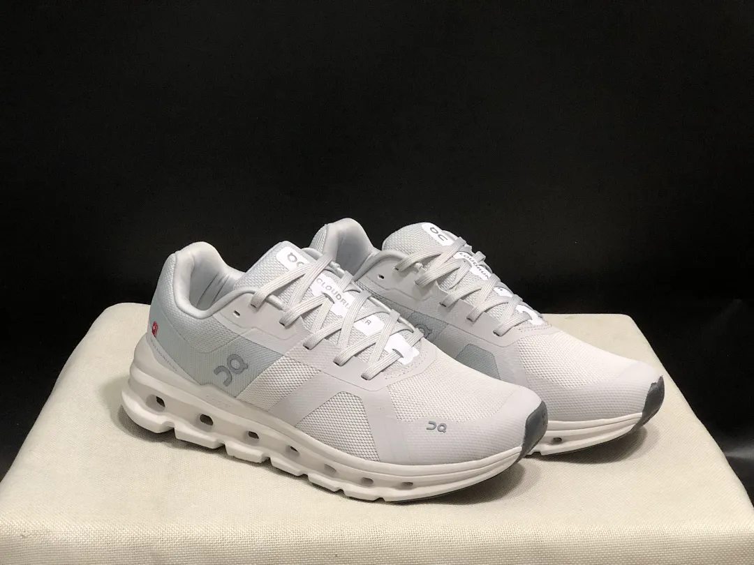 On Cloud 3543 תמונה 29