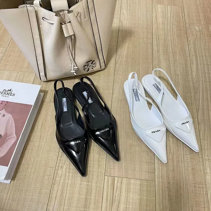 Prada 3647