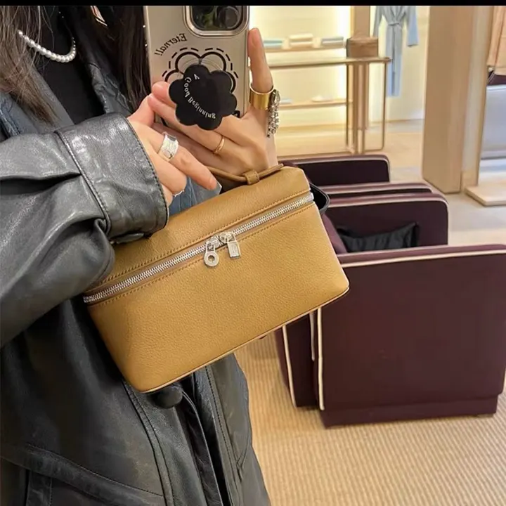 Loro Piana 3760