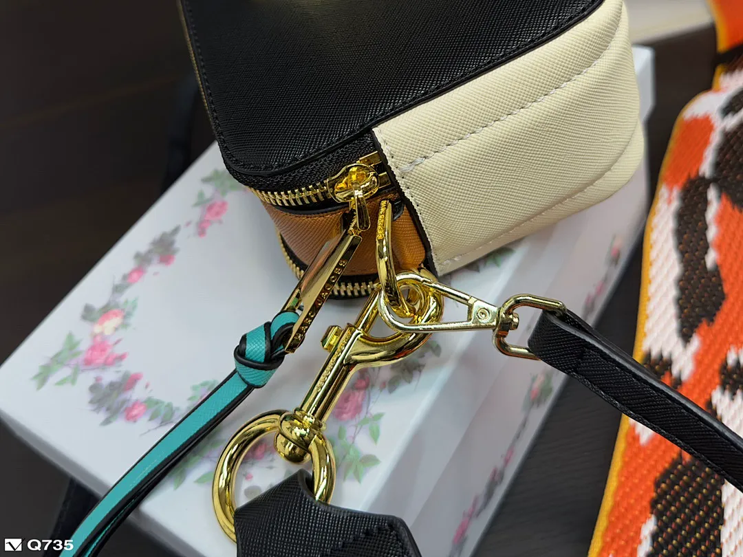 Marc Jacobs 3888 תמונה 4
