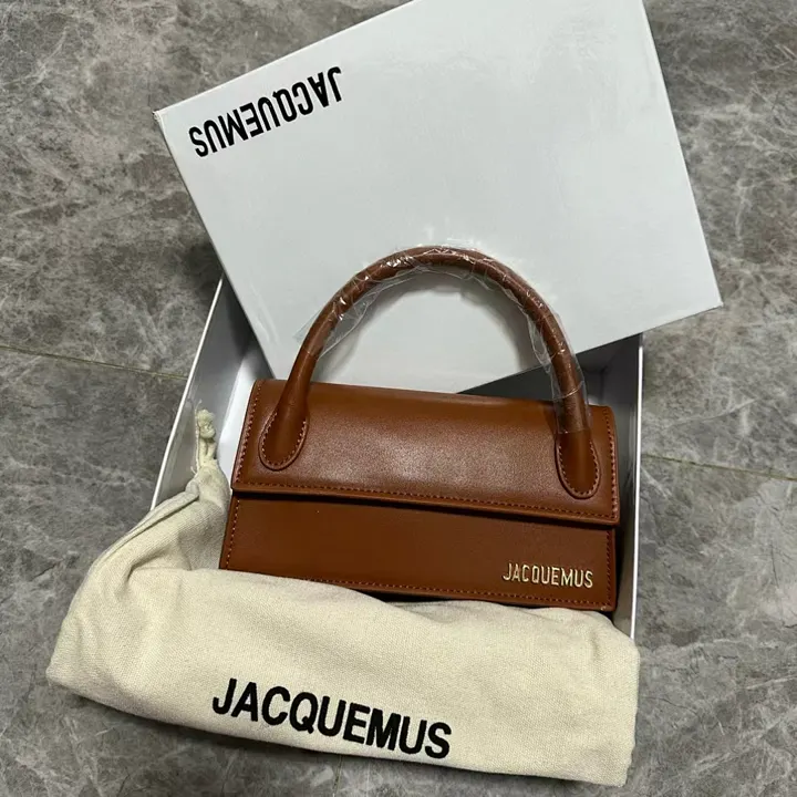 Jacquemus 3933