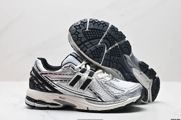 New Balance 3997
