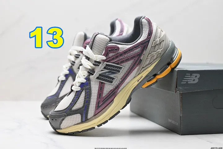New Balance 3999