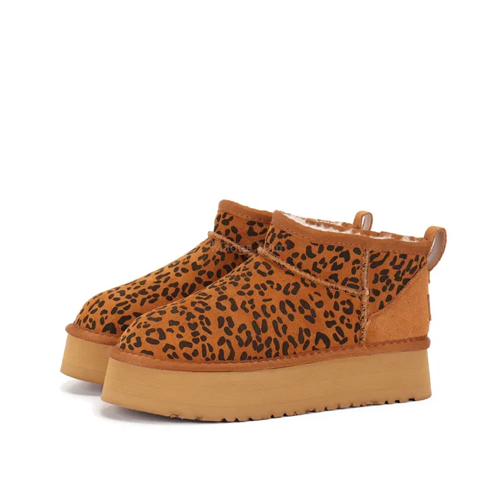 UGG 4221