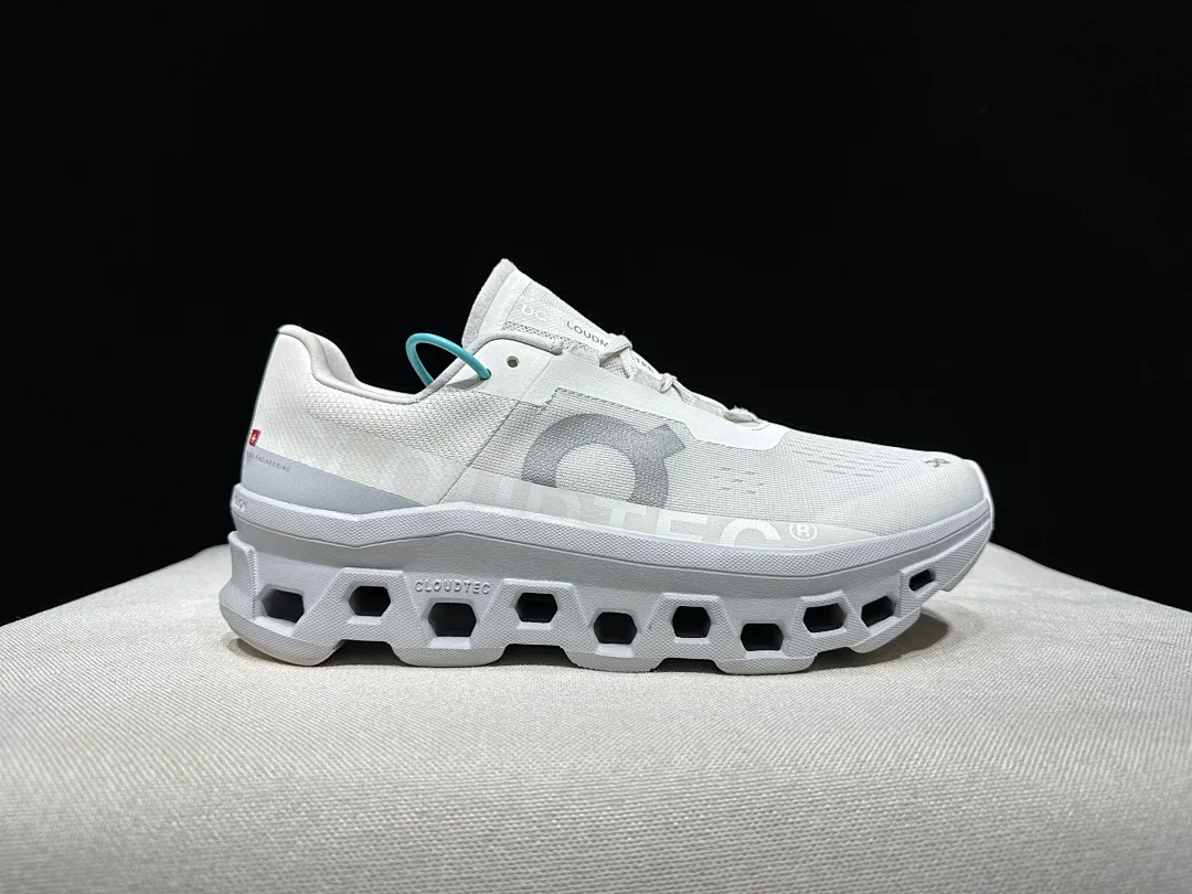 On Cloud 4340 תמונה 163