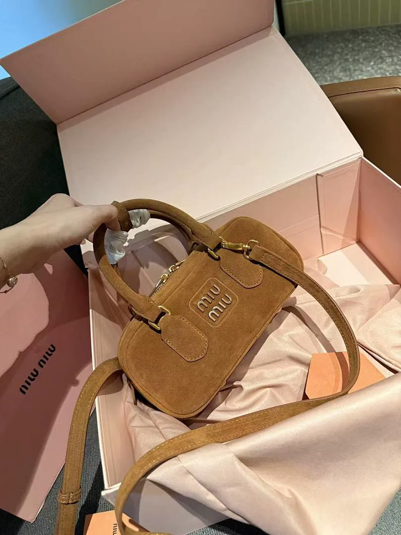 MIUMIU 4360 תמונה 4