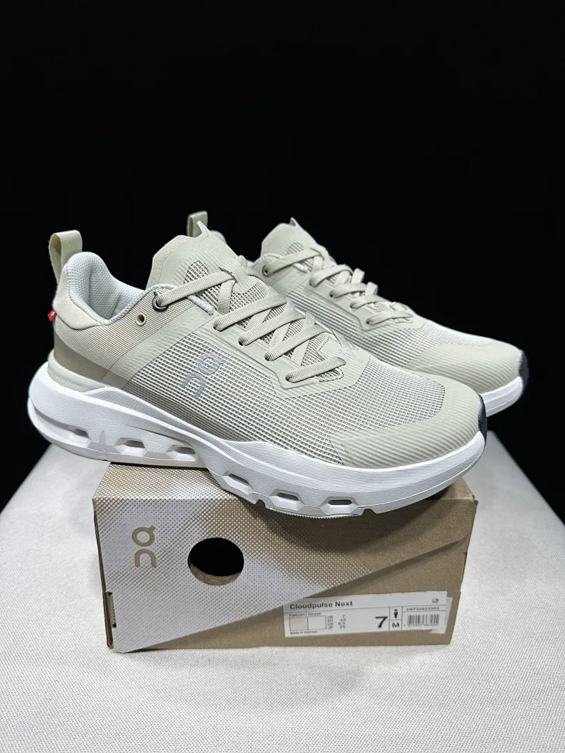 On Cloud 4381 תמונה 75