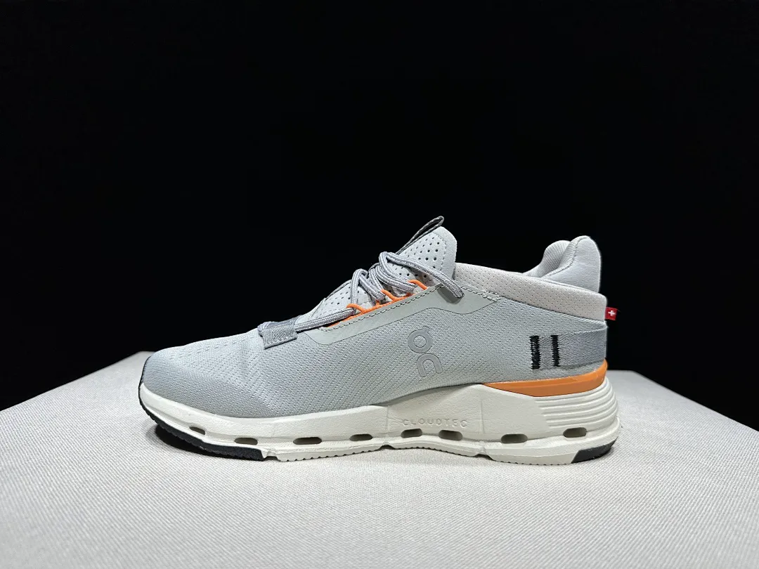 On Cloud 4382F תמונה 140