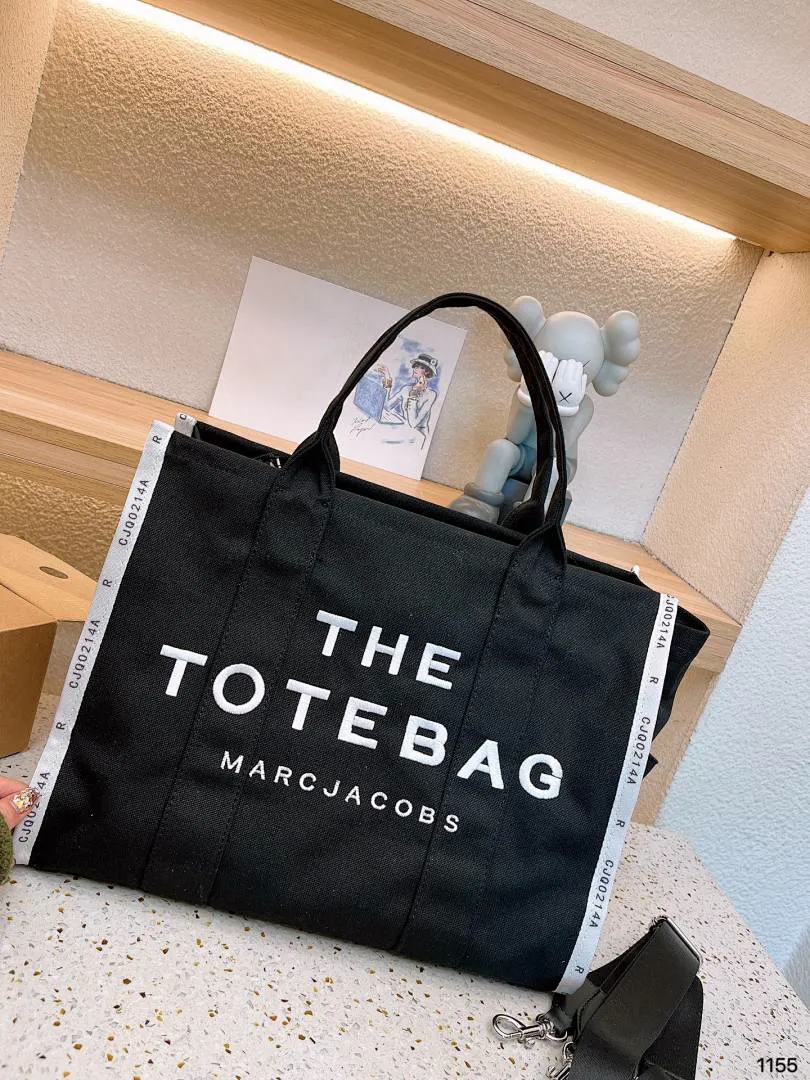 Marc Jacobs 4517 תמונה 14