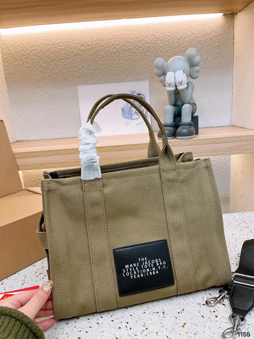 Marc Jacobs 4517 תמונה 5