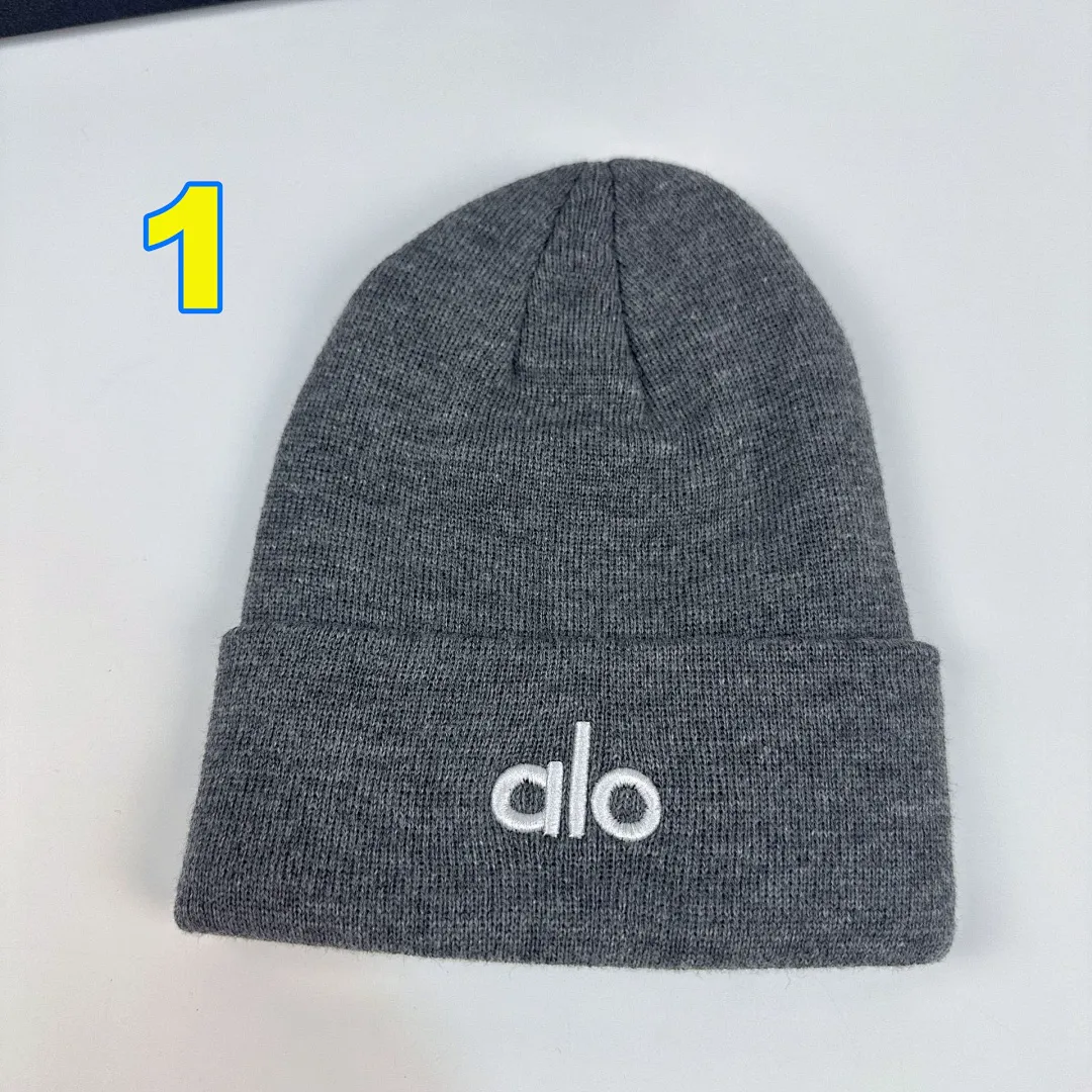 alo yoga 4532F תמונה 3