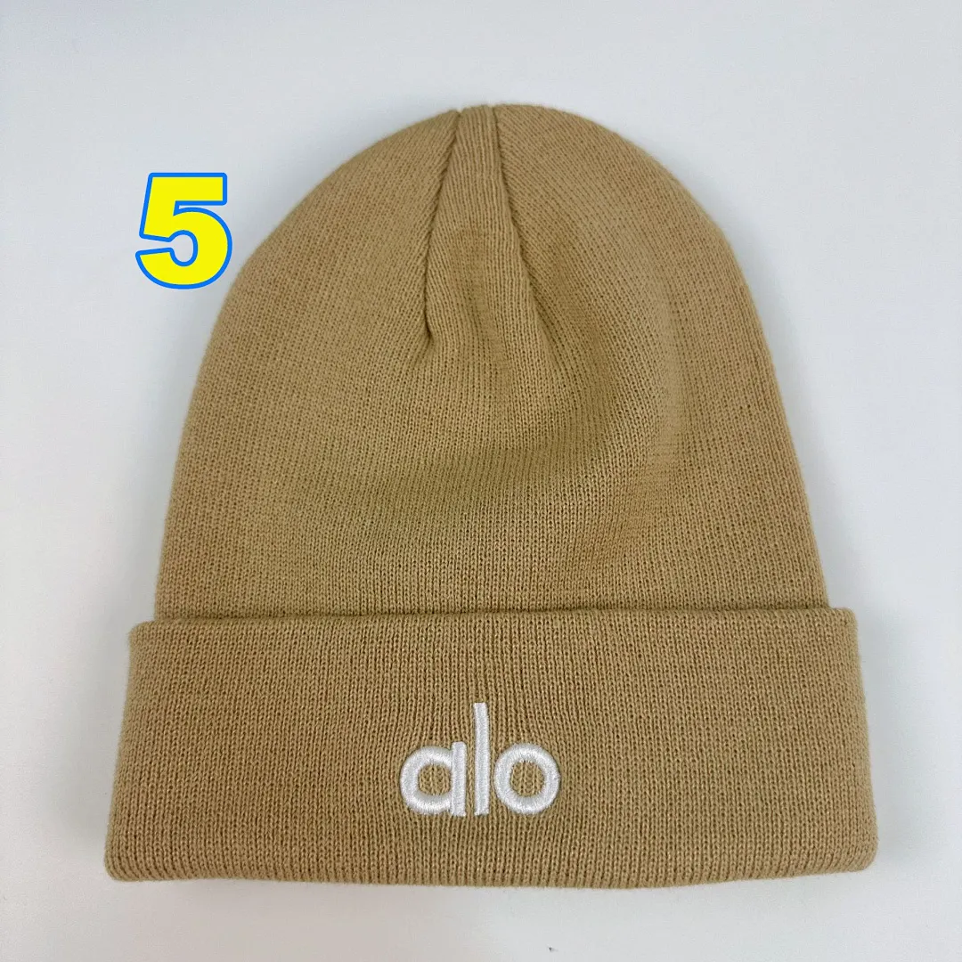 alo yoga 4532F תמונה 7