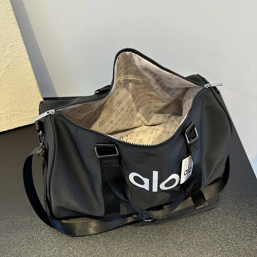 alo yoga 4537 תמונה 5