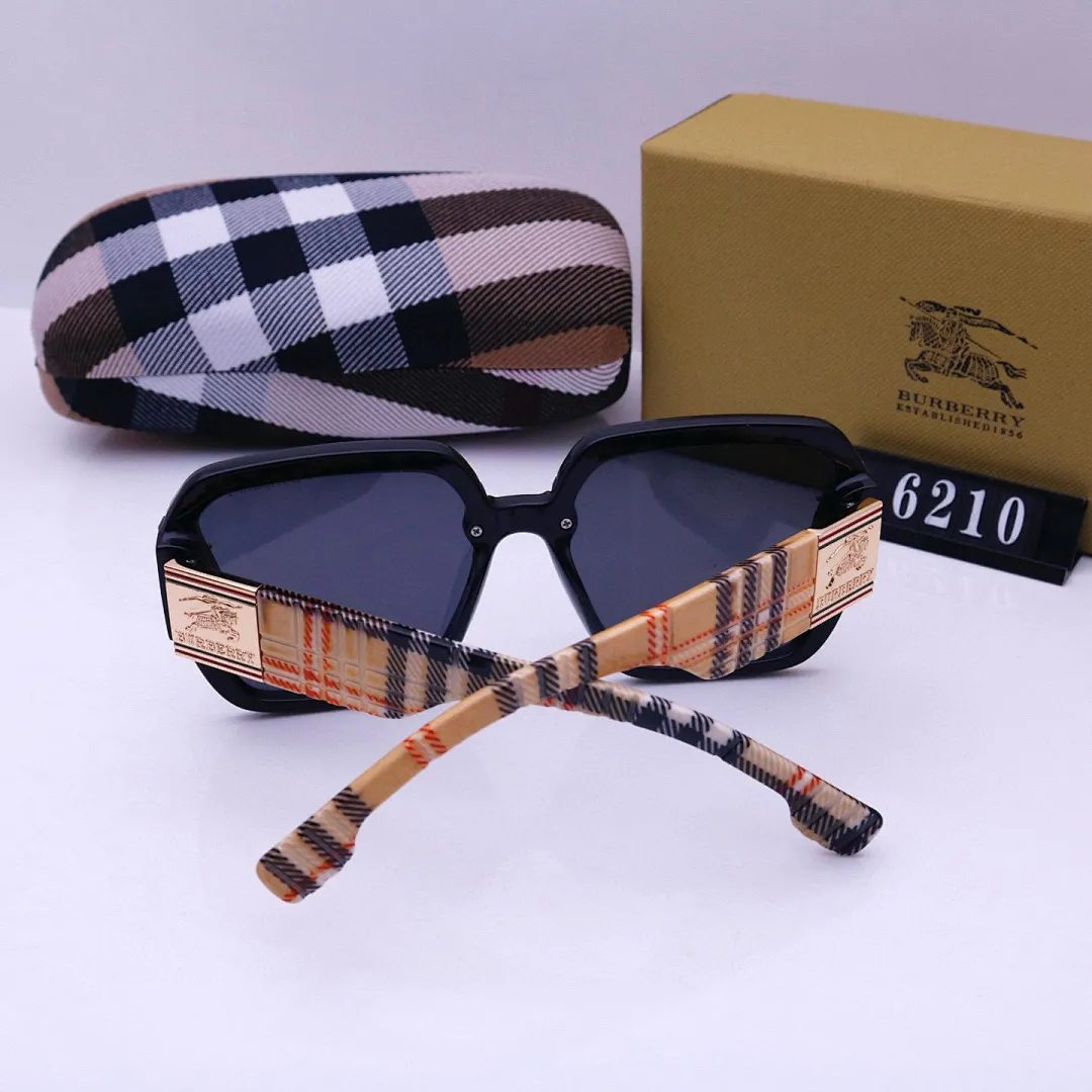 Burberry 4579 תמונה 3