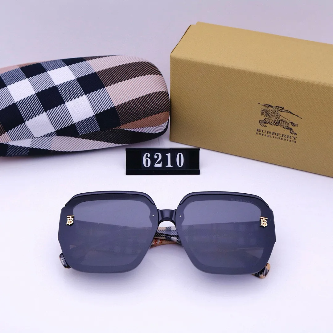 Burberry 4579 תמונה 4