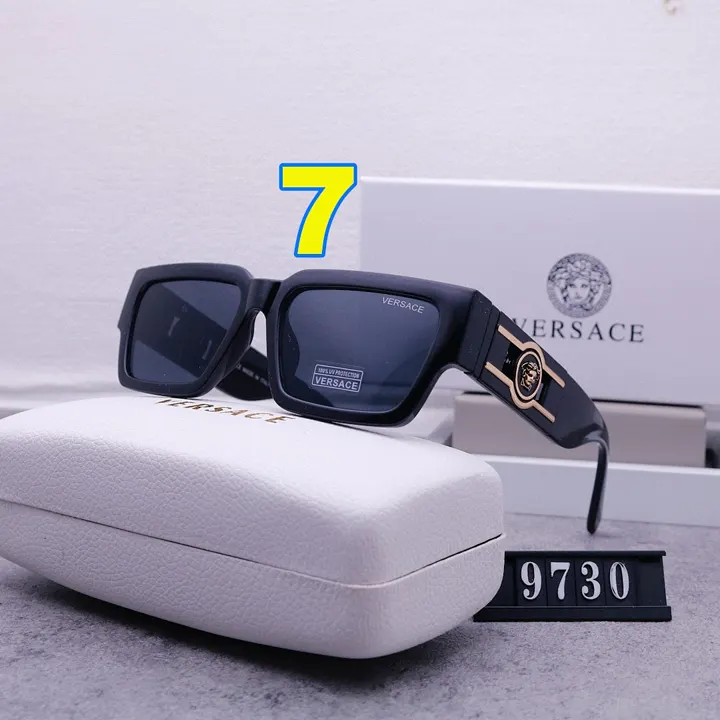 Versace 4597