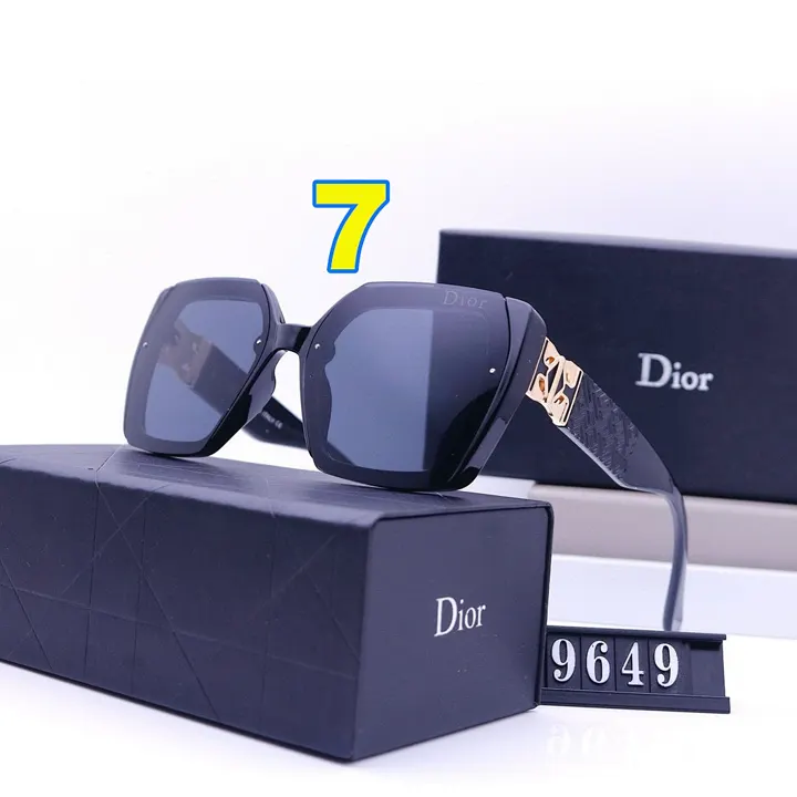 Dior 4607