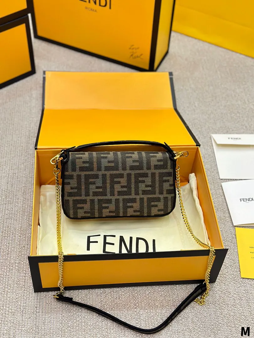 Fendi 4625J תמונה 8