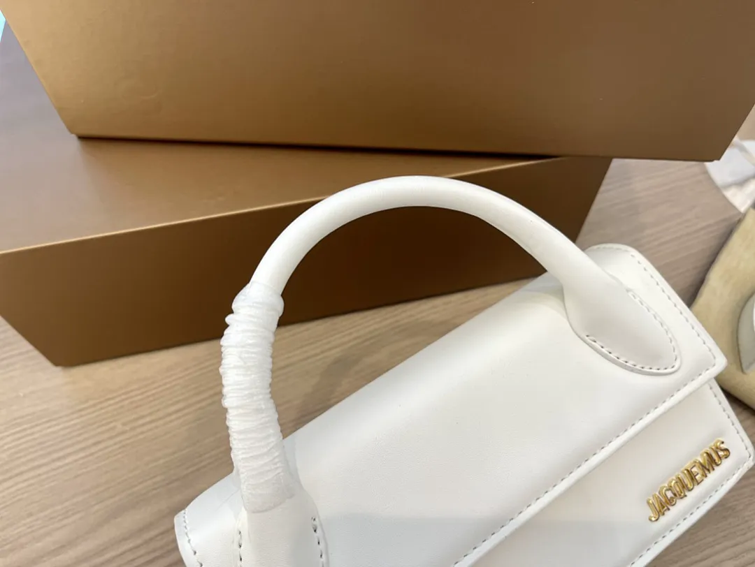 Jacquemus 4647J תמונה 11