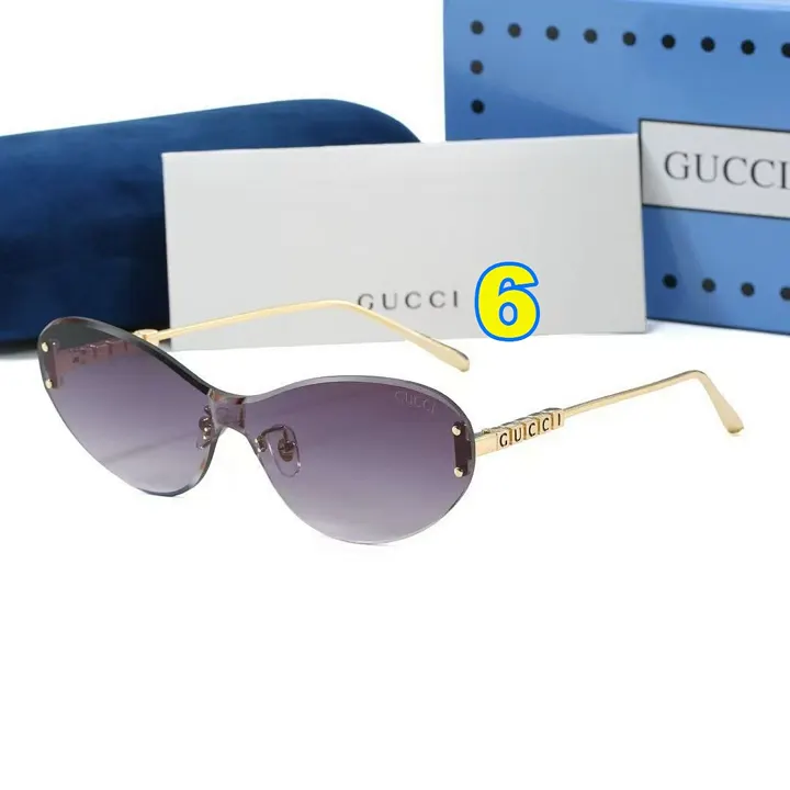 Gucci 4700