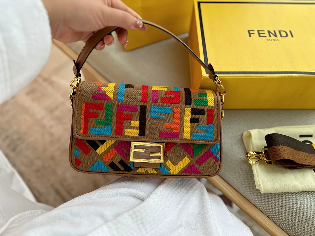 Fendi 4725J תמונה 18