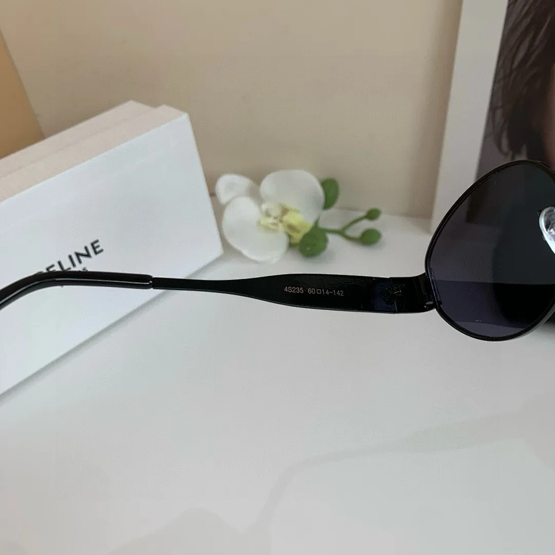 Celine 4760 תמונה 15