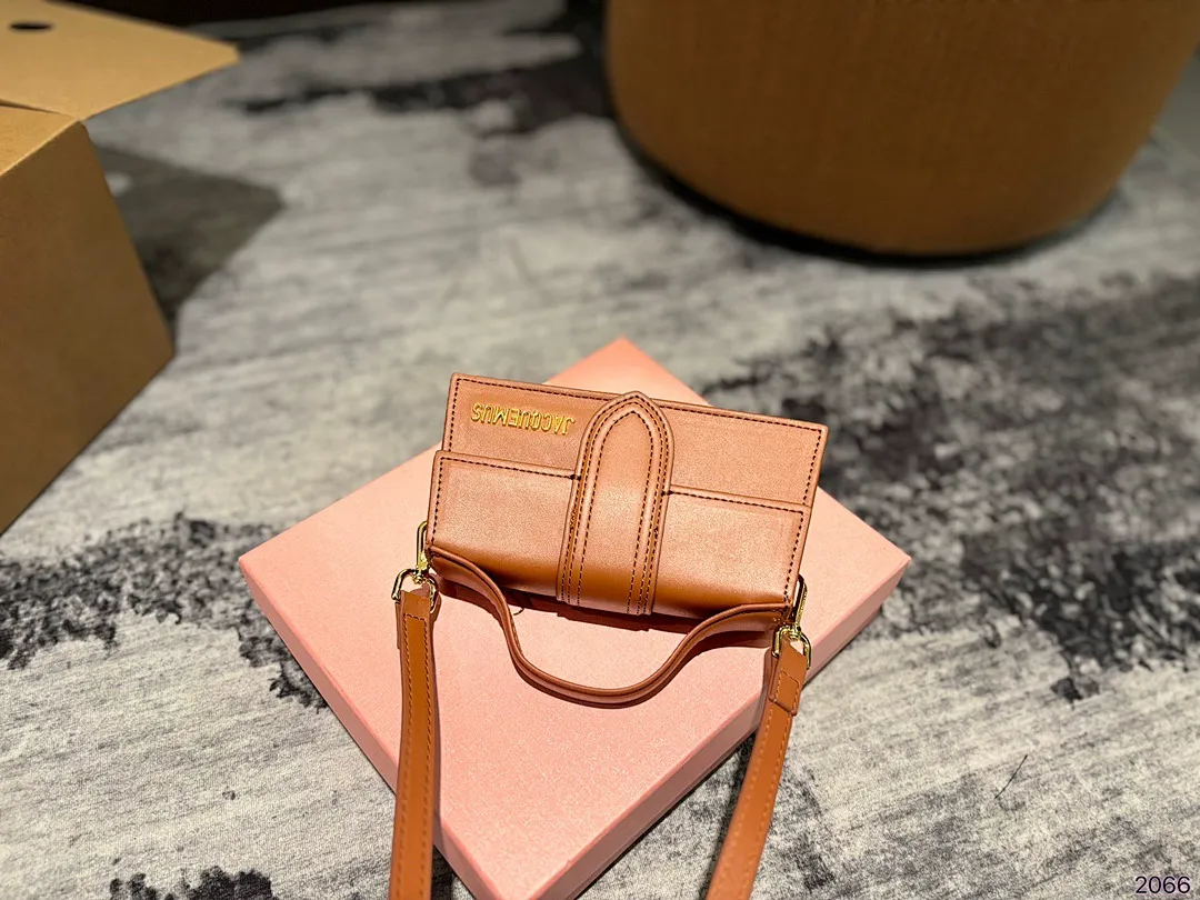 Jacquemus 4821J תמונה 16