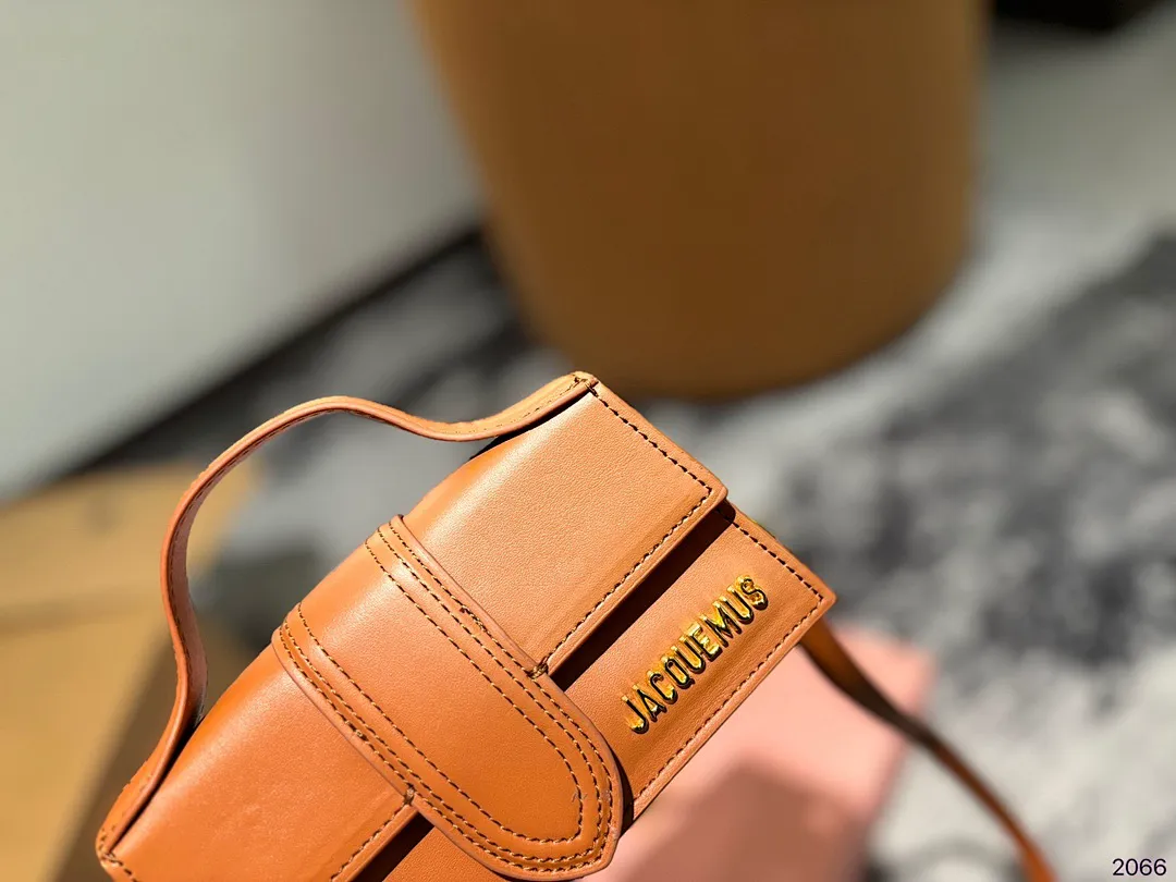 Jacquemus 4821J תמונה 18