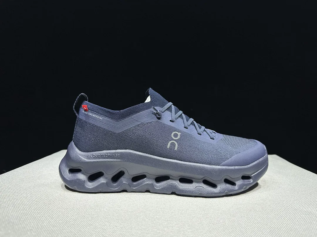 On Cloud 4866 תמונה 62
