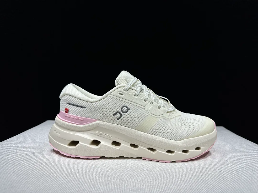 On Cloud 4867 תמונה 22