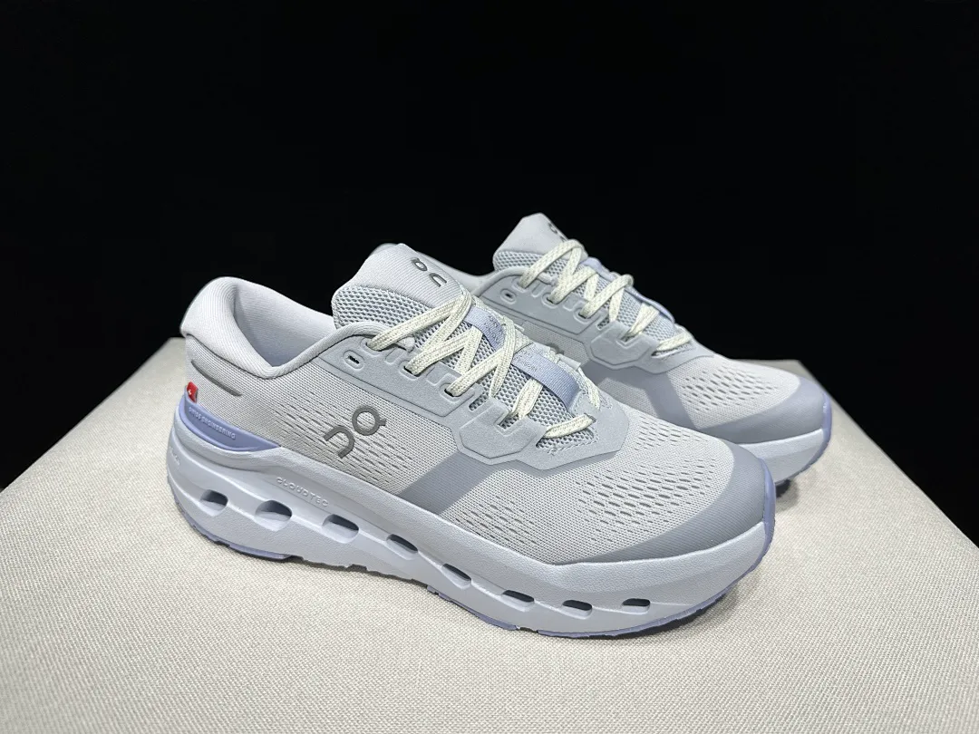On Cloud 4867 תמונה 51