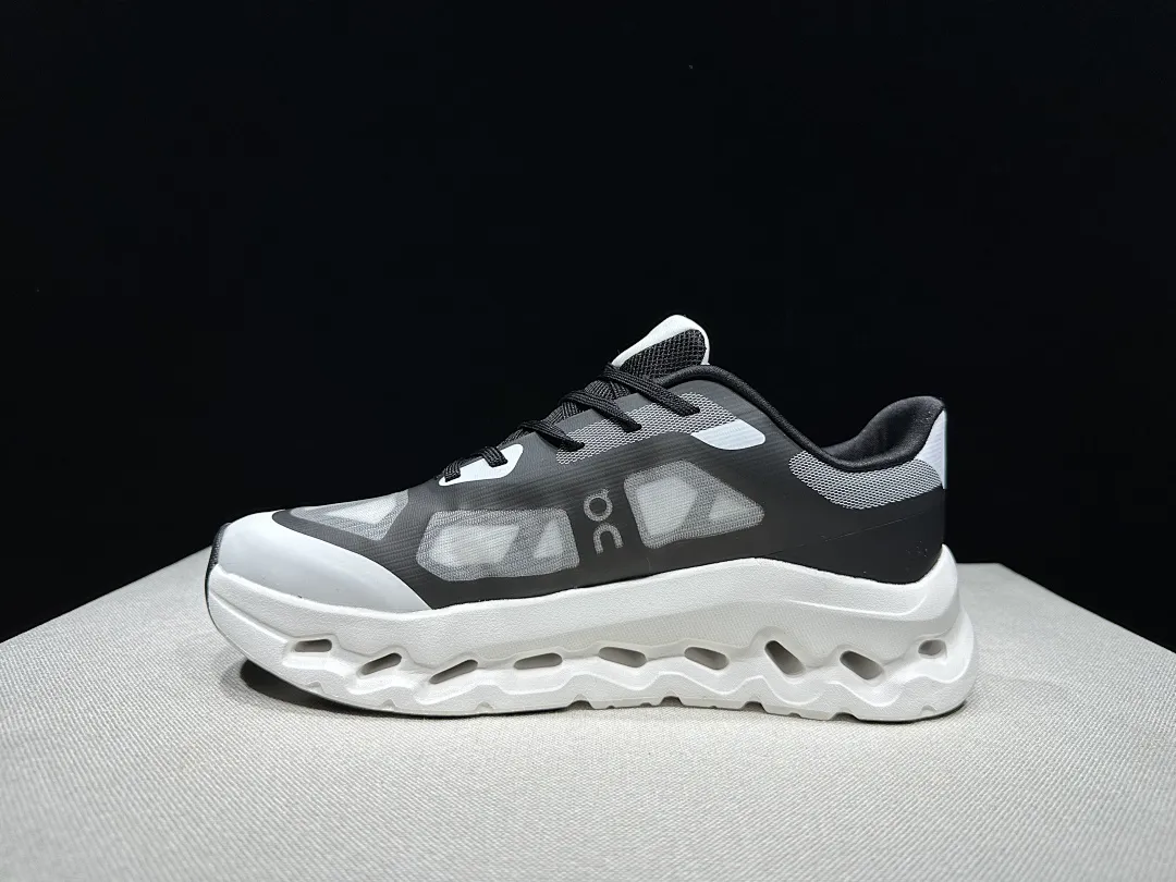 On Cloud 4868 תמונה 21