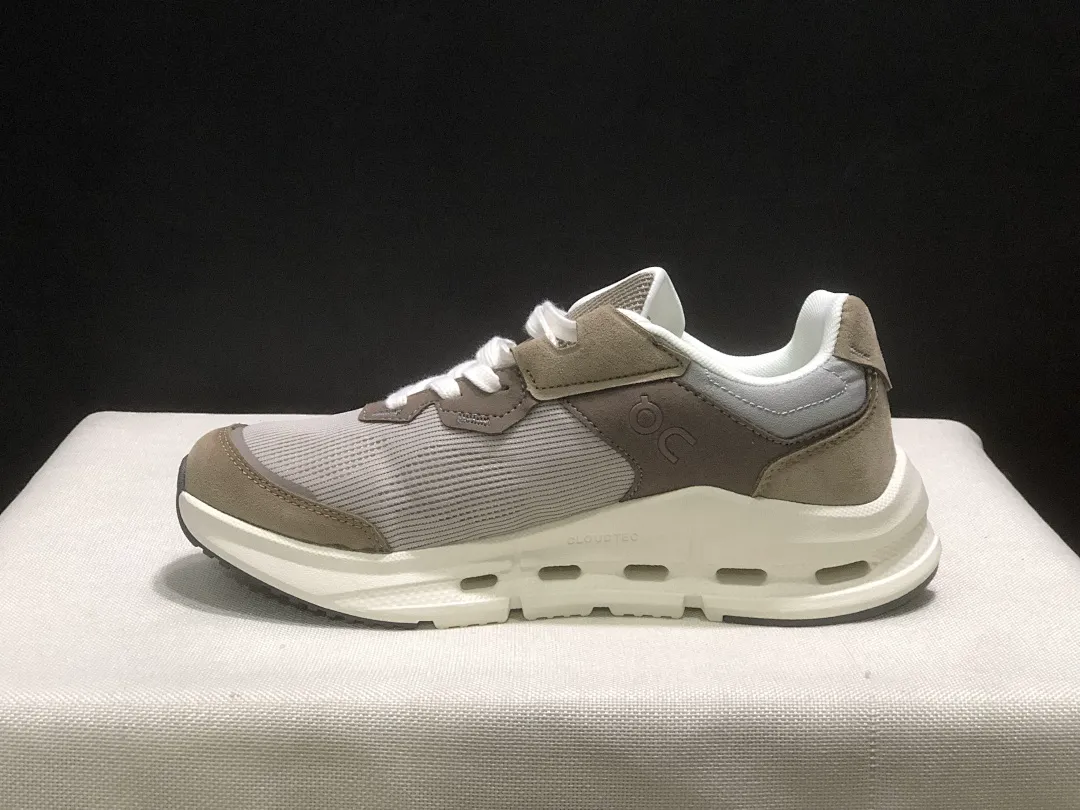 On Cloud 4869 תמונה 21