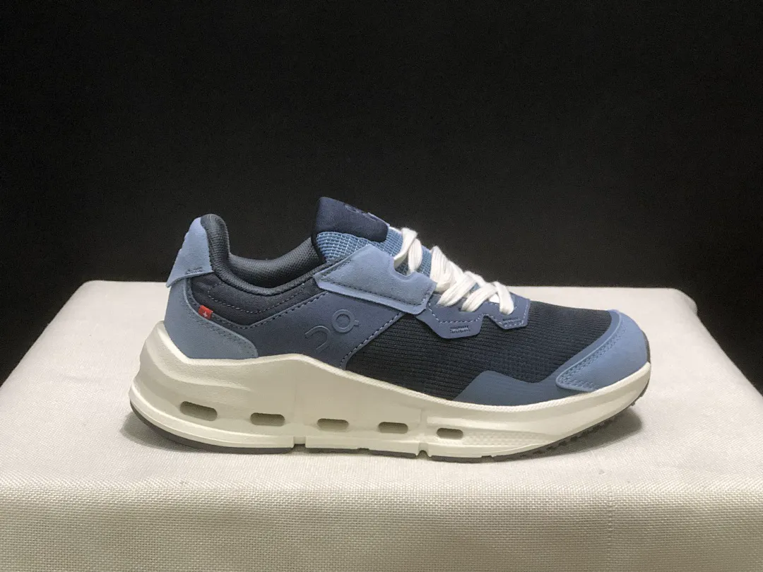On Cloud 4869 תמונה 7