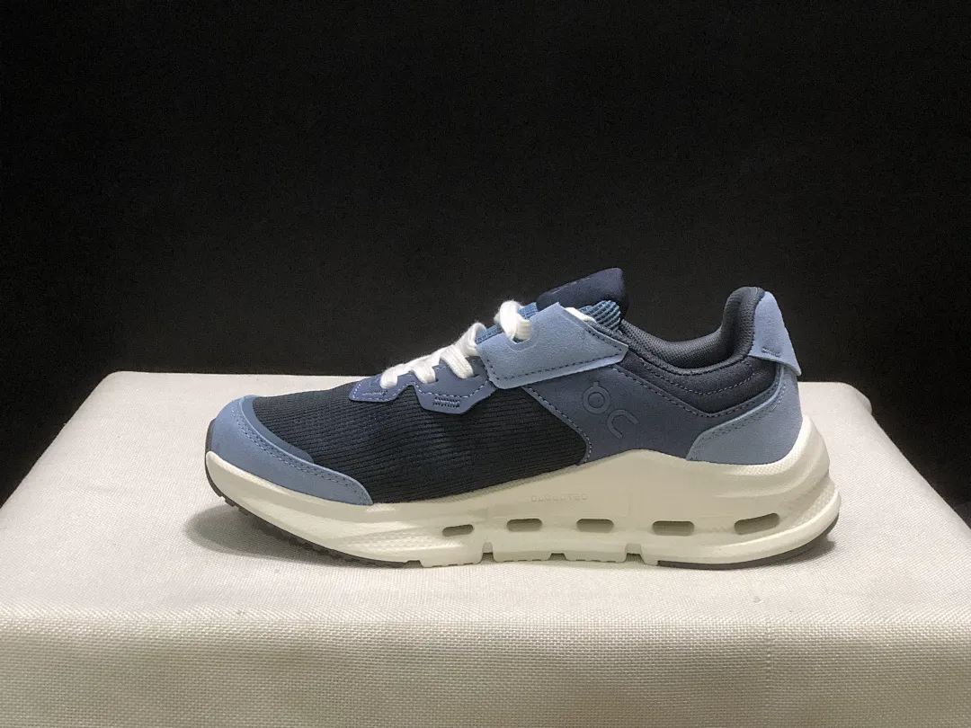 On Cloud 4869 תמונה 8