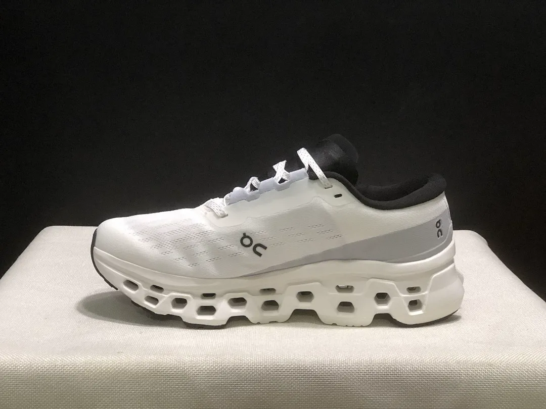 On Cloud 4871 תמונה 7