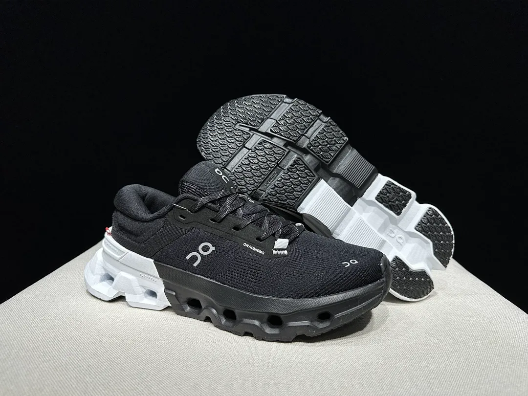 On Cloud 4878 תמונה 17