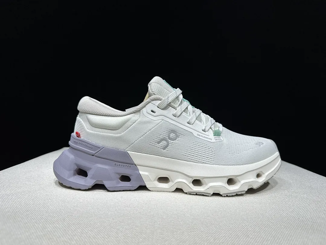 On Cloud 4878 תמונה 74