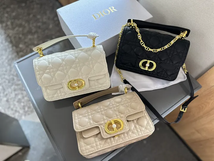 Dior 4960J