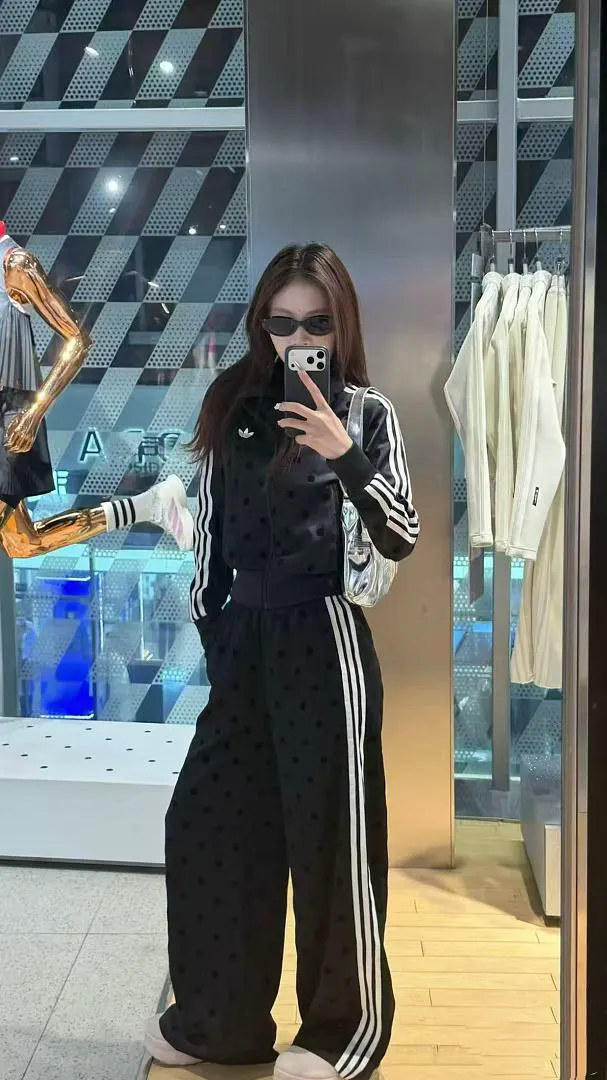 Adidas 5240