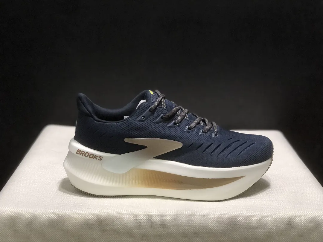 Brooks 5257 תמונה 99