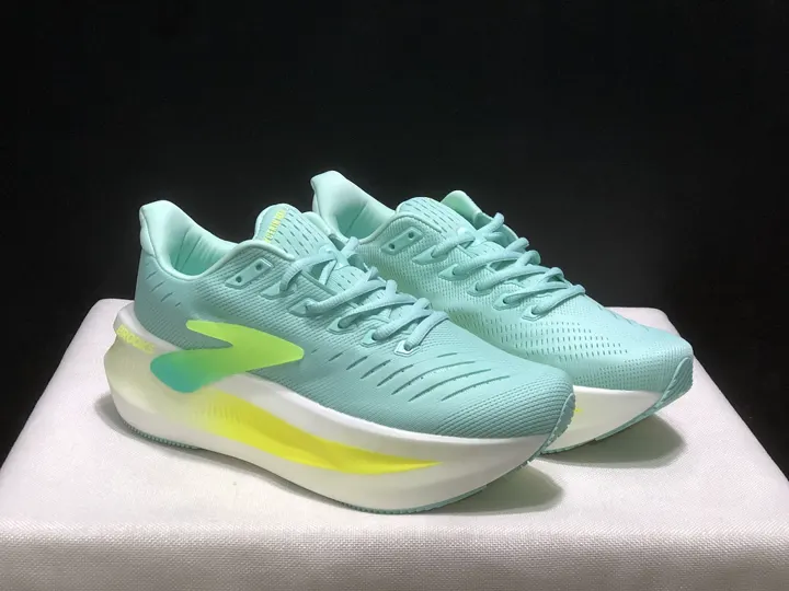 Brooks 5257