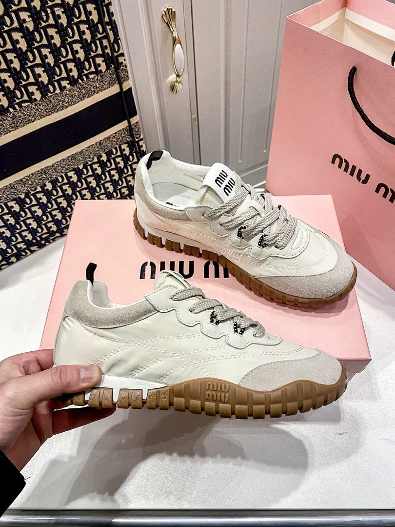 MIUMIU 5288 תמונה 12
