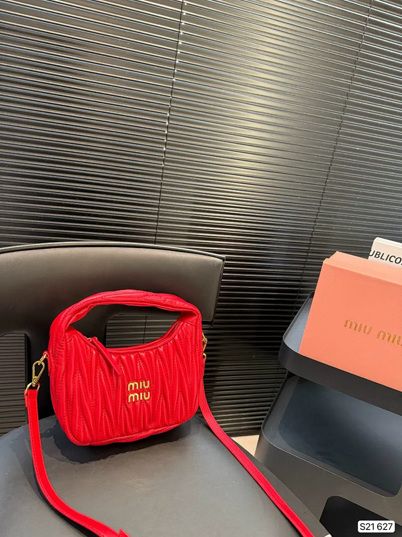 MIUMIU 5482 תמונה 5