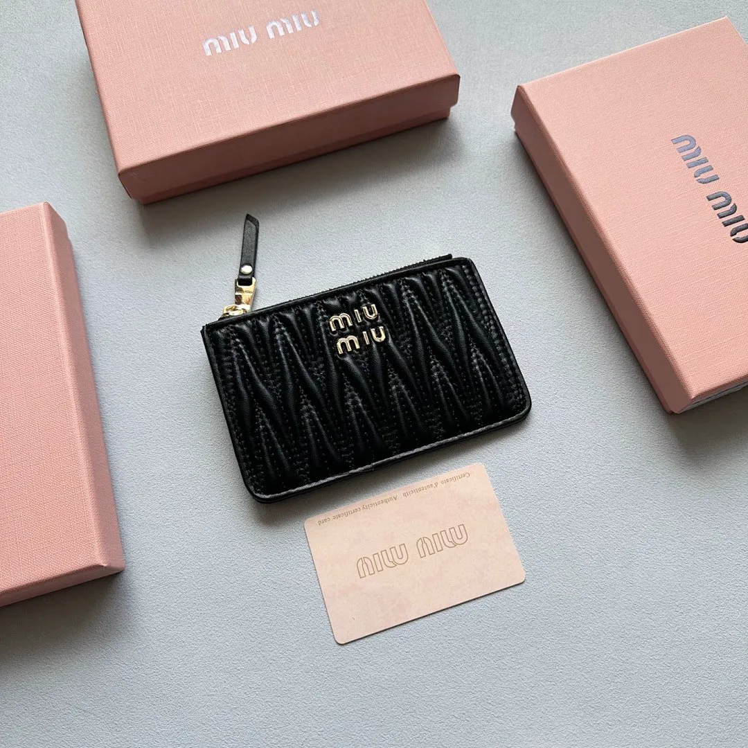 MIUMIU 5483 תמונה 5