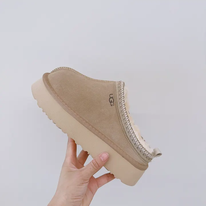 UGG 5537F