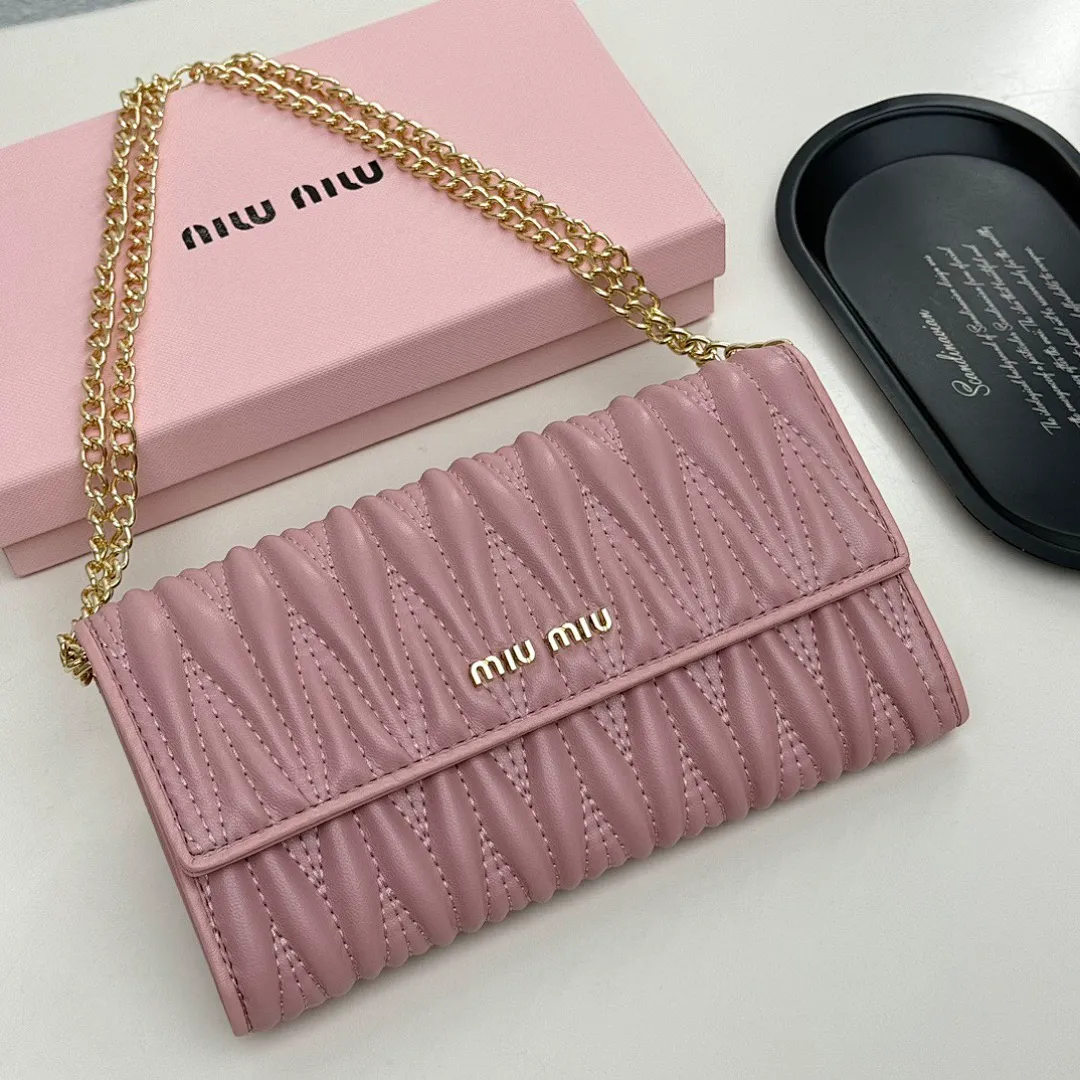 MIUMIU 5546 תמונה 20