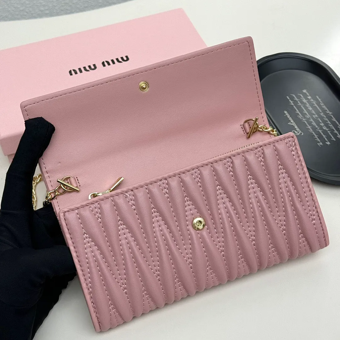 MIUMIU 5546 תמונה 22