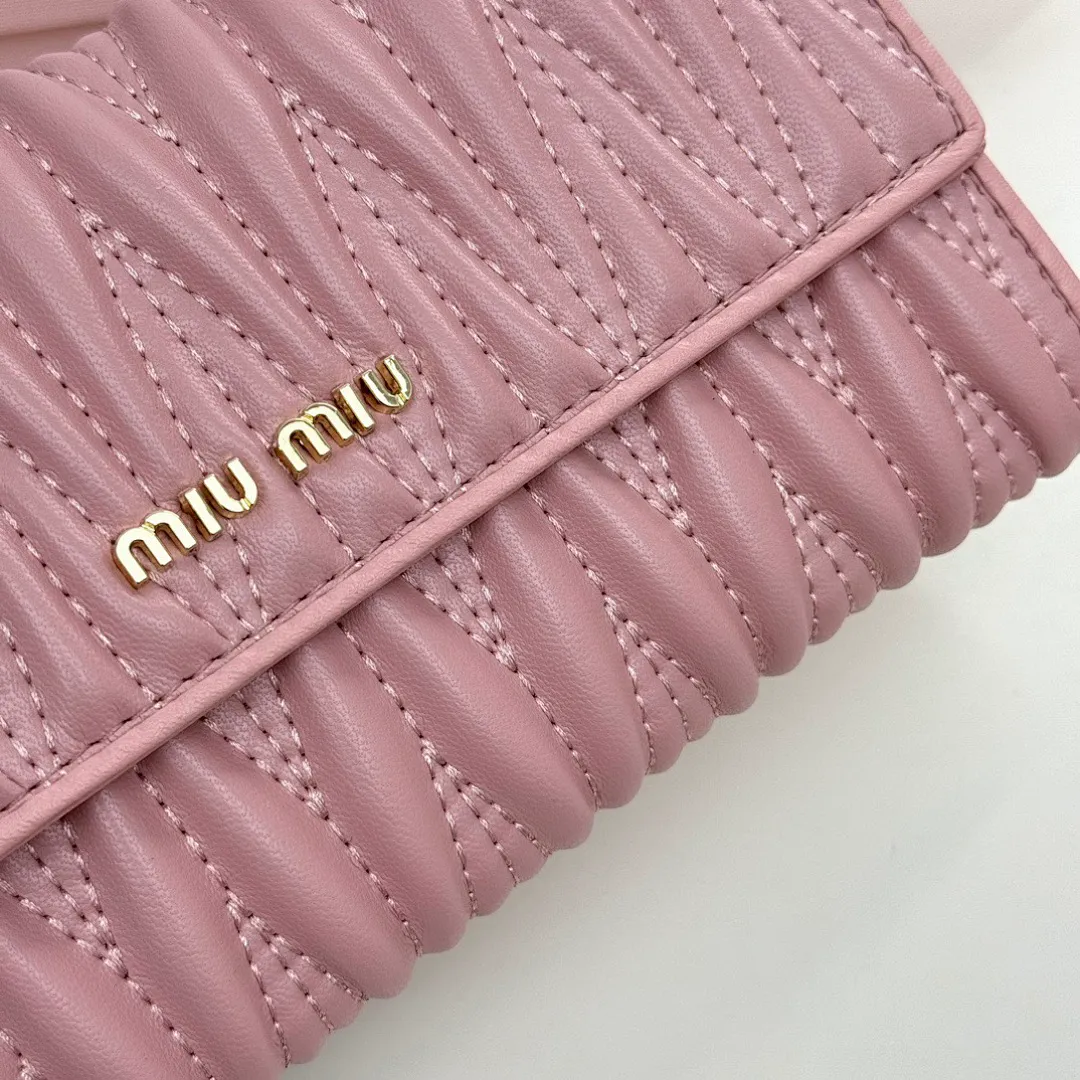 MIUMIU 5546 תמונה 24